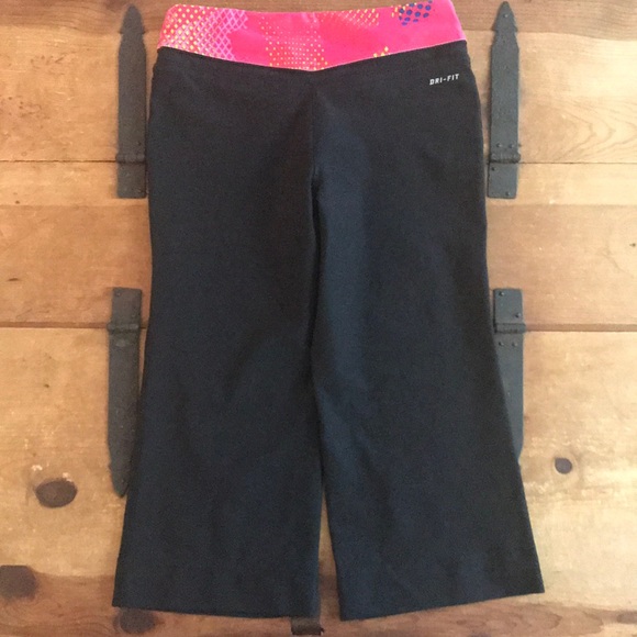 Nike Womens Black Workout/ Yoga Pants - Picture 6 of 6